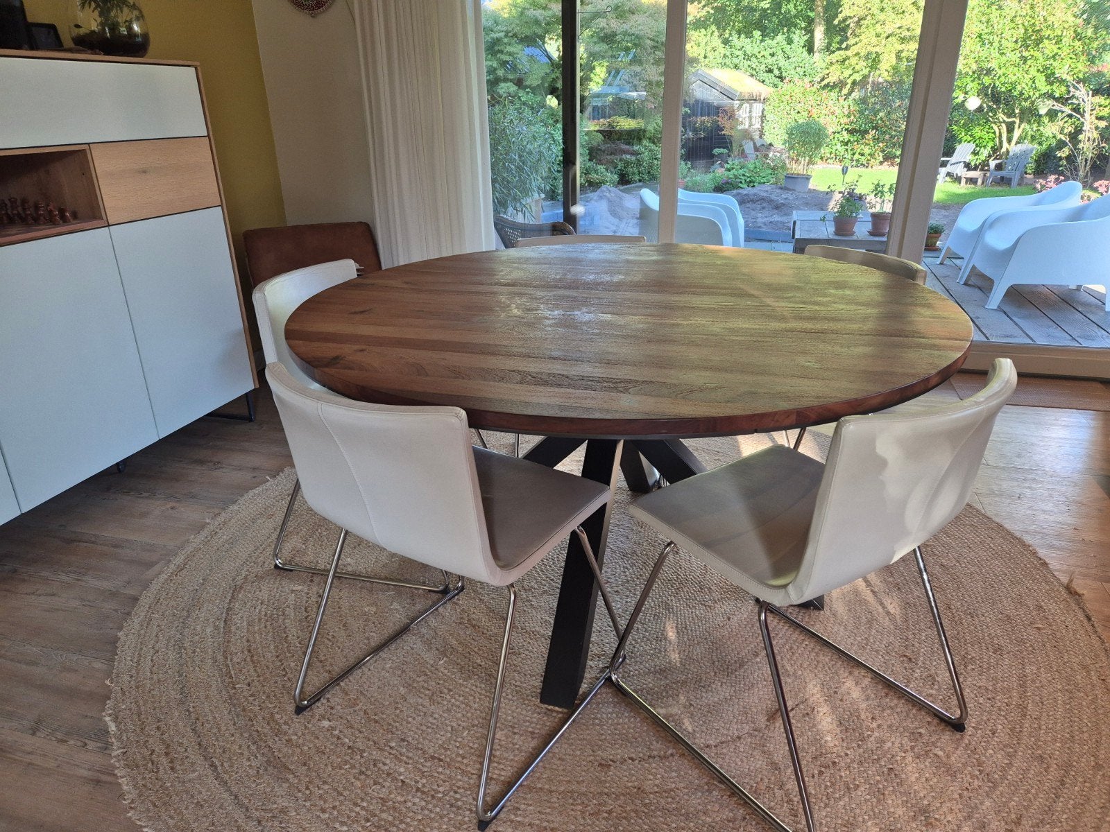 Xooon Colombo eettafel rond 150 cm, Huis en Inrichting, Gebruikt, Rond, Ophalen, Overige houtsoorten