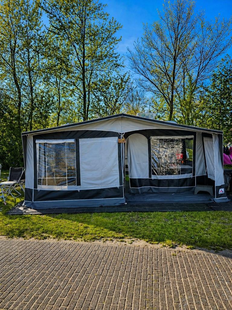 Dorema Royal 350 De Luxe voortent - Maat 13 (950-975cm), Caravans en Kamperen, Voortenten en Luifels, Ophalen, Zo goed als nieuw