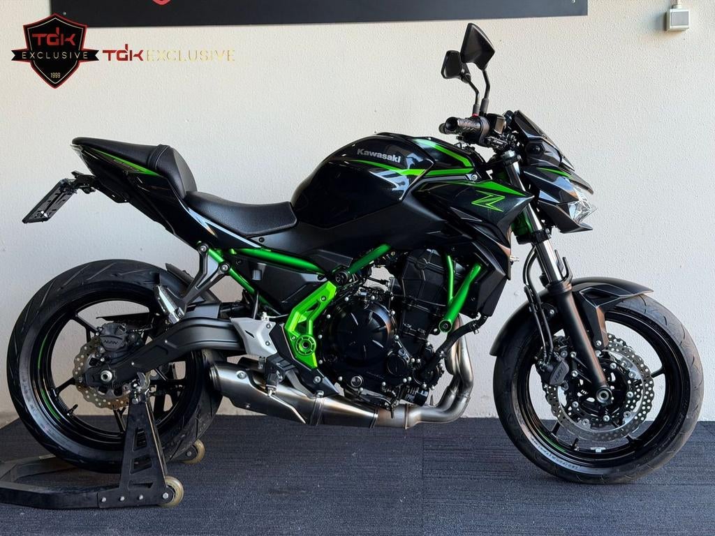 KAWASAKI Z650 Z 650 ABS TC 35KW A2TOPSTAAT! (500 800 900 300, Motoren, Motoren | Kawasaki, 2 cilinders, 649 cc, Bedrijf, Minimaal motorrijbewijs A2