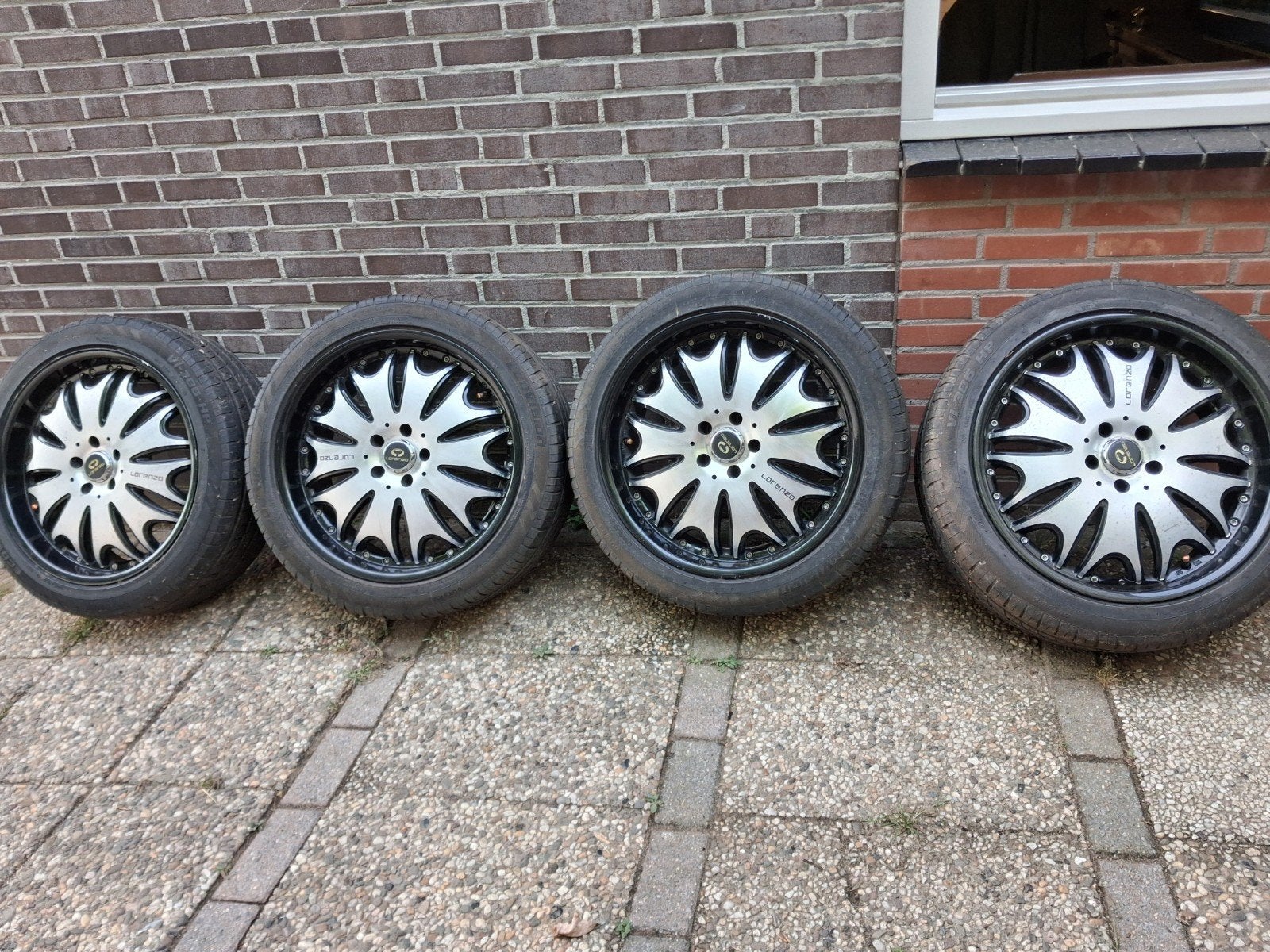 Lorenzo 20 inch velgen 300c chrysler, Auto-onderdelen, Ophalen, Banden en Velgen, Personenwagen, 20 inch