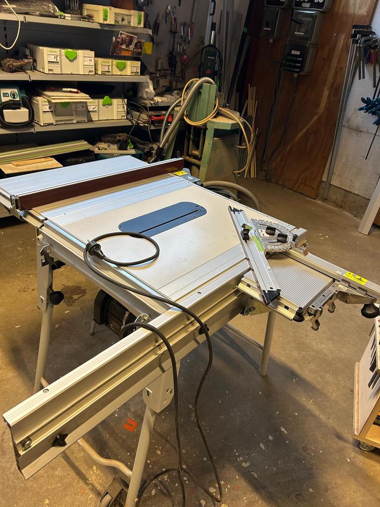 Festool tafelzaag (compleet) met schuiftafel, Doe-het-zelf en Verbouw, Gereedschap | Zaagmachines, Ophalen, Cirkelzaag, Zo goed als nieuw