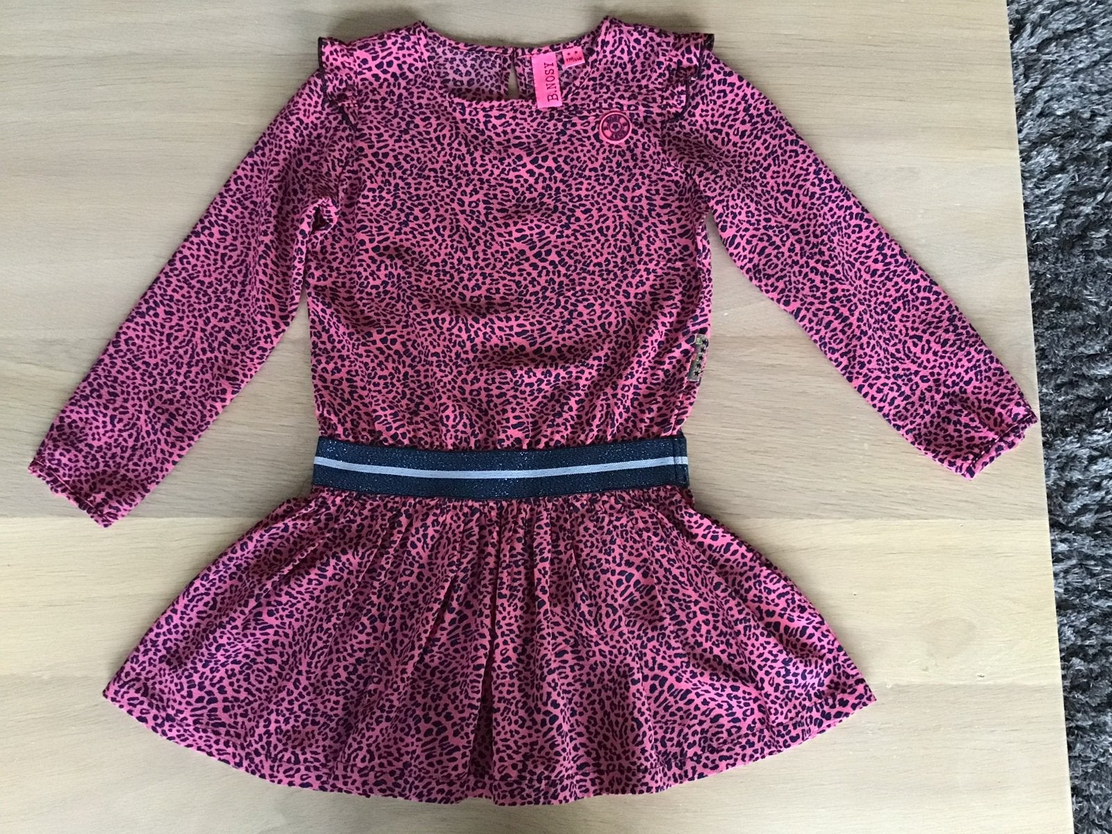 B.Nosy jurk roze met panterprint maat 110/116, Ophalen of Verzenden, Zo goed als nieuw, Meisje, Jurk of Rok