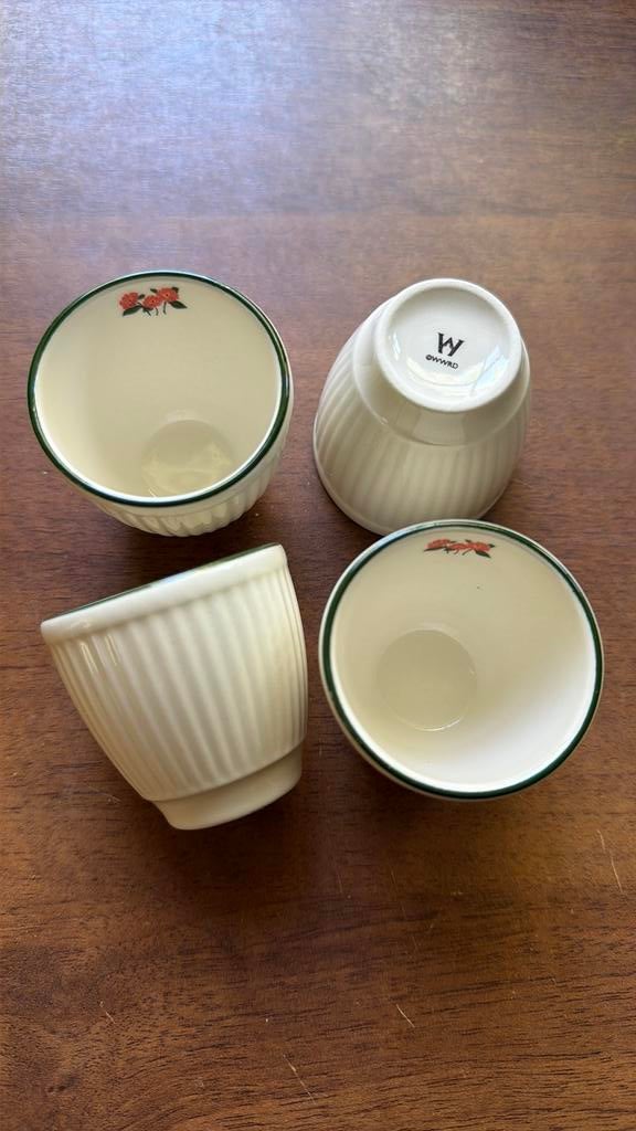 Wedgwood SPRINGTIME eierdopjes, Huis en Inrichting, Keuken | Servies, Overige typen, Ophalen of Verzenden, Zo goed als nieuw, Wedgwood
