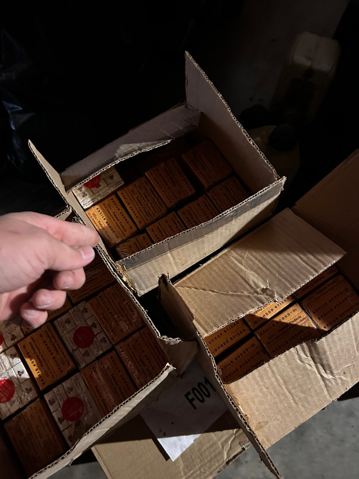 3 dozen vol met deze dhoop sticks, Doos, Minder dan 50 cm, Ophalen of Verzenden, Minder dan 40 cm