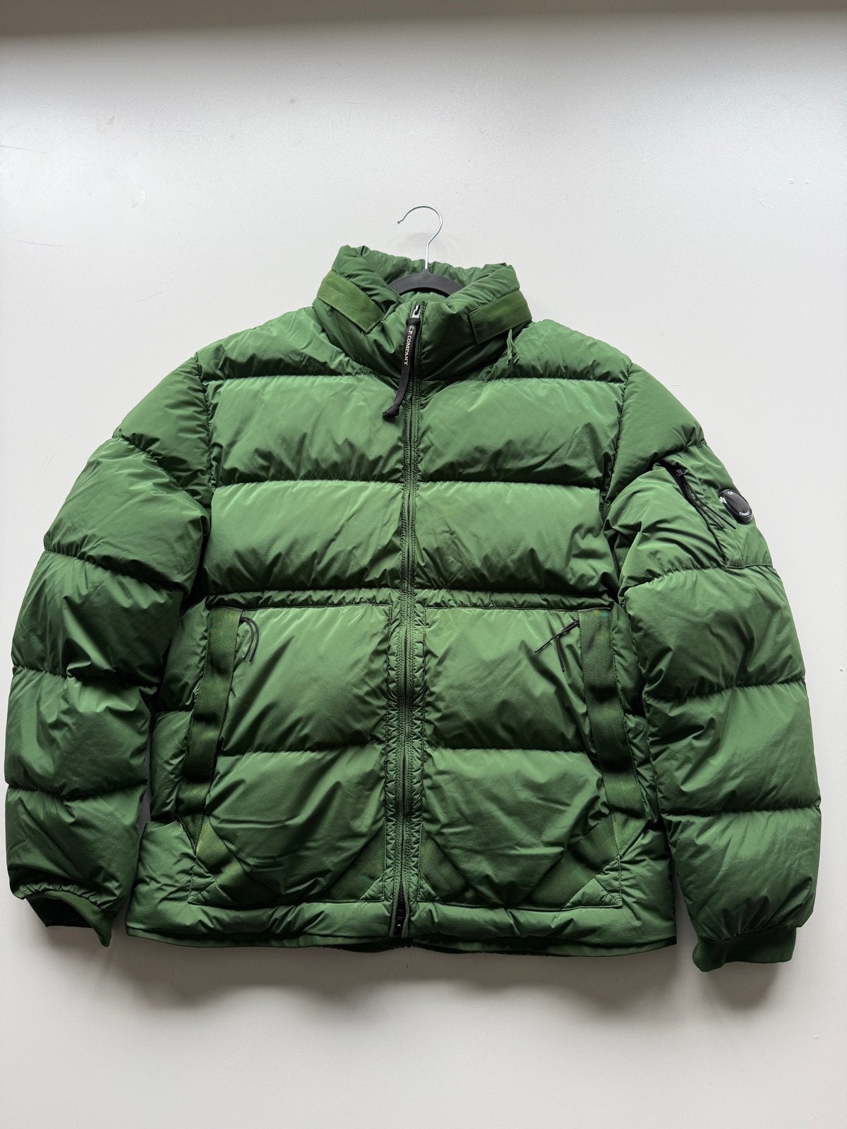 C.P. Company NYCRA-R Down Jacket - Groen - Maat, Ophalen of Verzenden, Zo goed als nieuw, Maat 52/54 (L), Groen