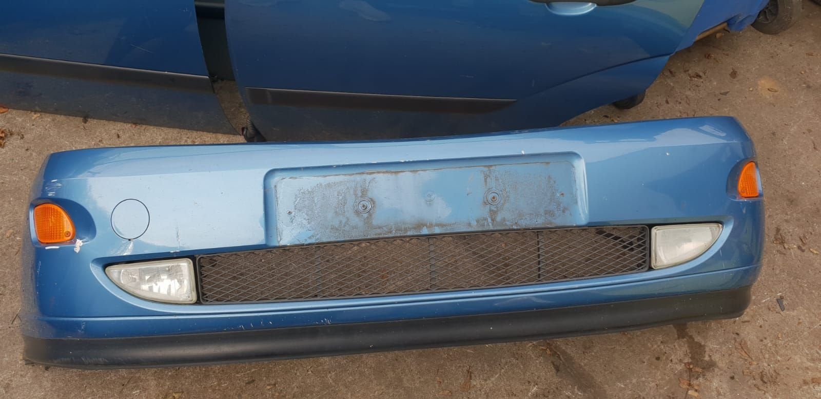 FORD FOCUS MK1 VOORBUMPER BJ 98 TOT 2001, Gebruikt, -, Voor, -