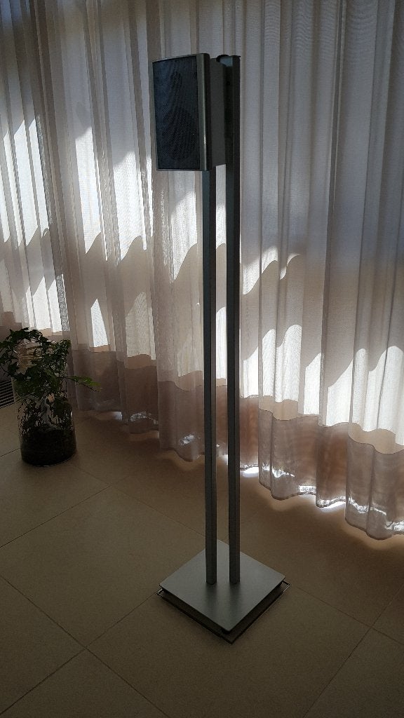 Design luidspreker standaards voor kleinere speakers, Overige typen, Zo goed als nieuw, Minder dan 60 watt, Ophalen