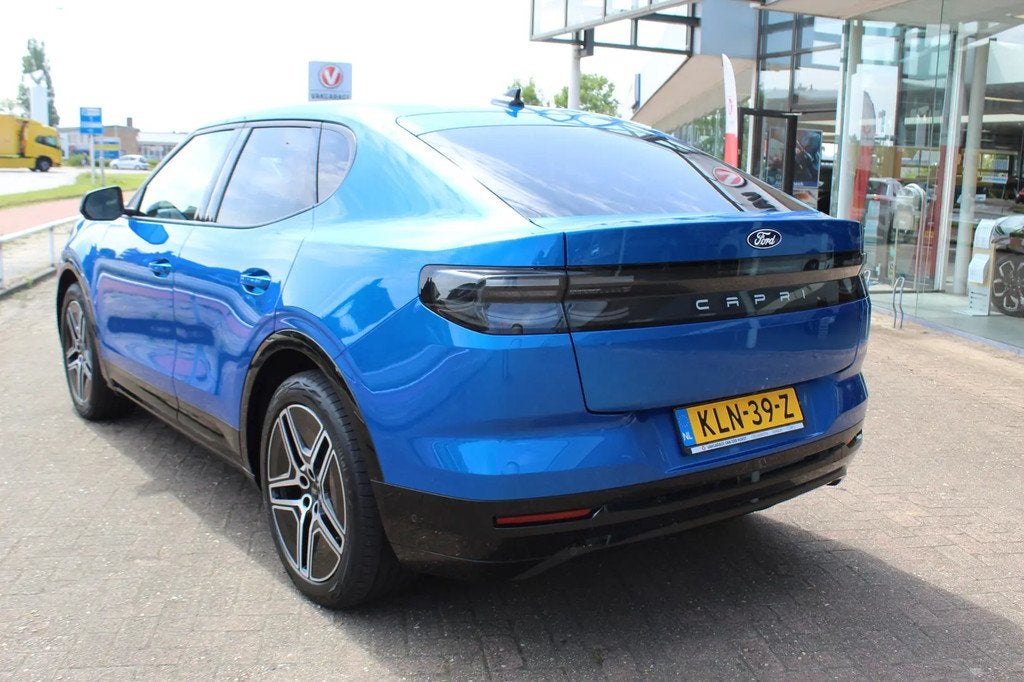 Ford Capri Premium Extended Range RWD 77 kWh € 39.450,00, Automaat, Achterwielaandrijving, Gebruikt, Blauw
