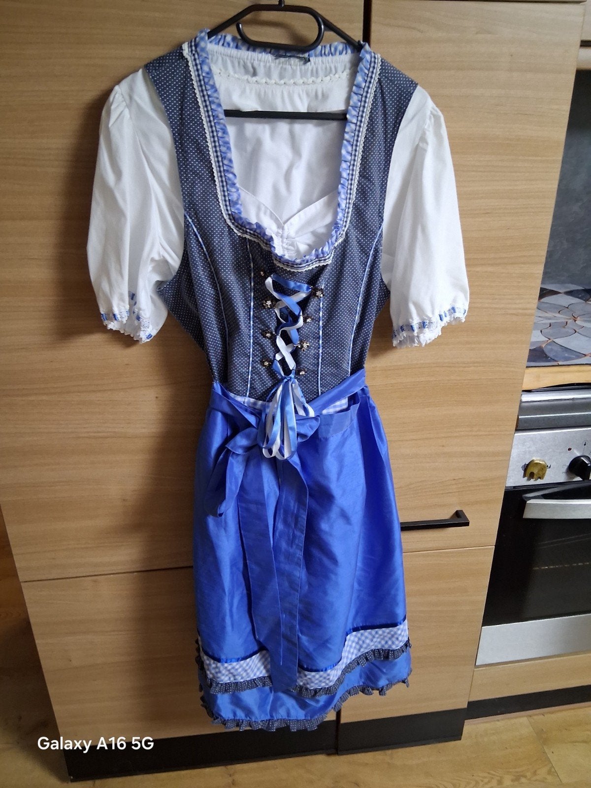 Dirndl maat 48 met blouse en schort, Blauw, Maat 42/44 (L), Ophalen of Verzenden, Zo goed als nieuw
