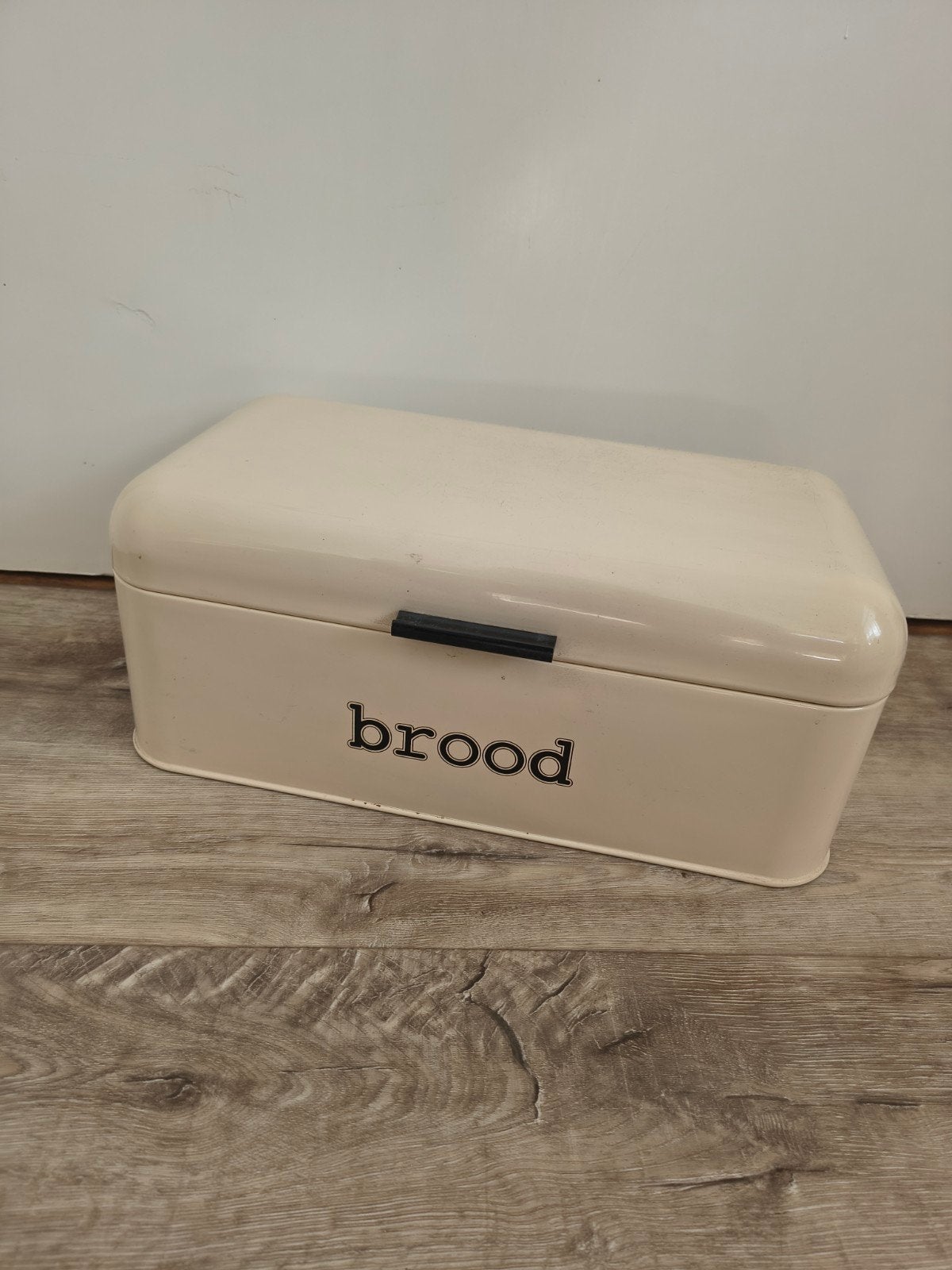 Broodbak beige/crème met deksel - 42x22x18 cm, Beige, Gebruikt, Onb, Ophalen of Verzenden