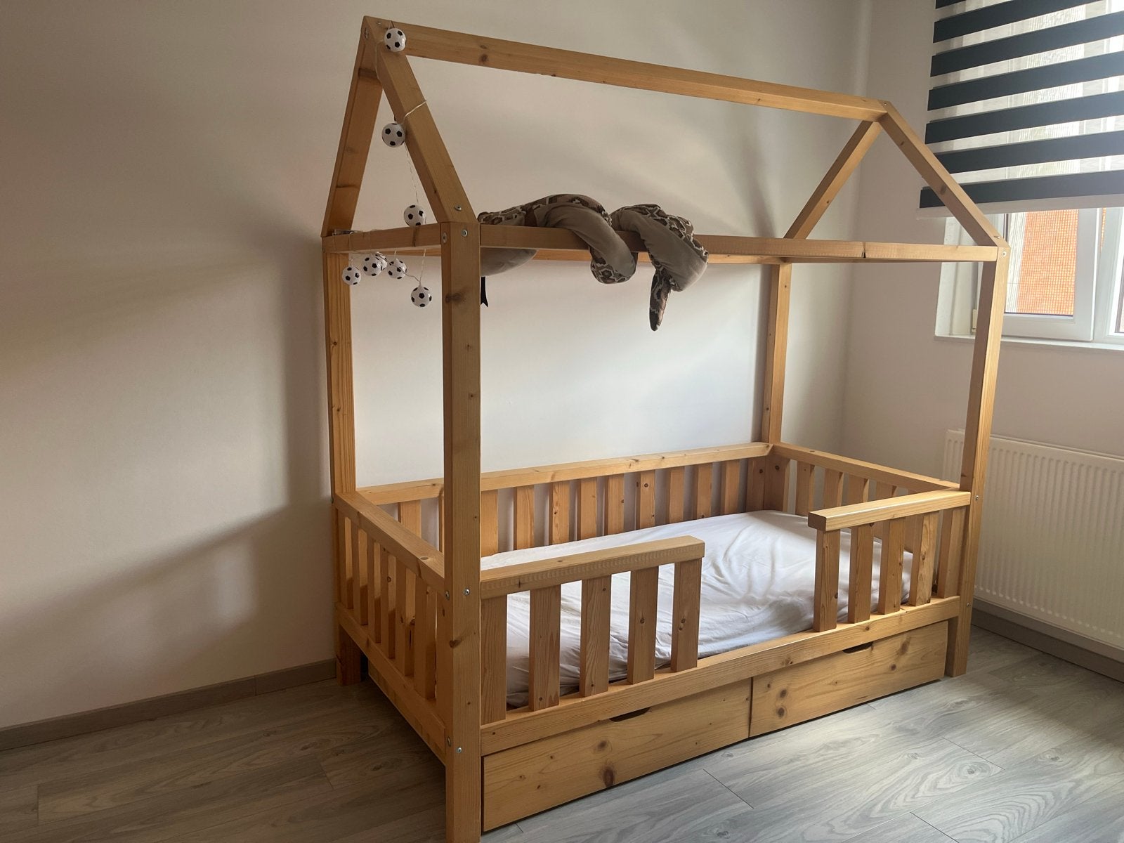 Houten kinderbed huisje 80/85x175 cm, Gebruikt, Eenpersoons, Bruin, 80 cm