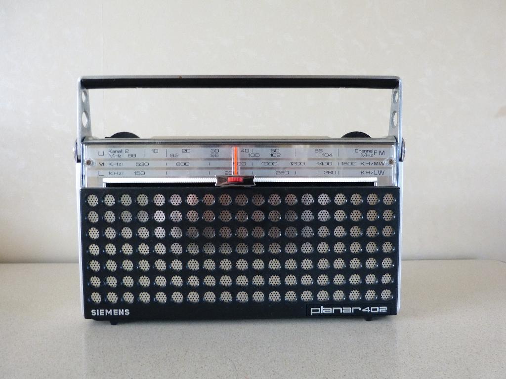 retro transistor radio, Ophalen of Verzenden, Audio en Video
