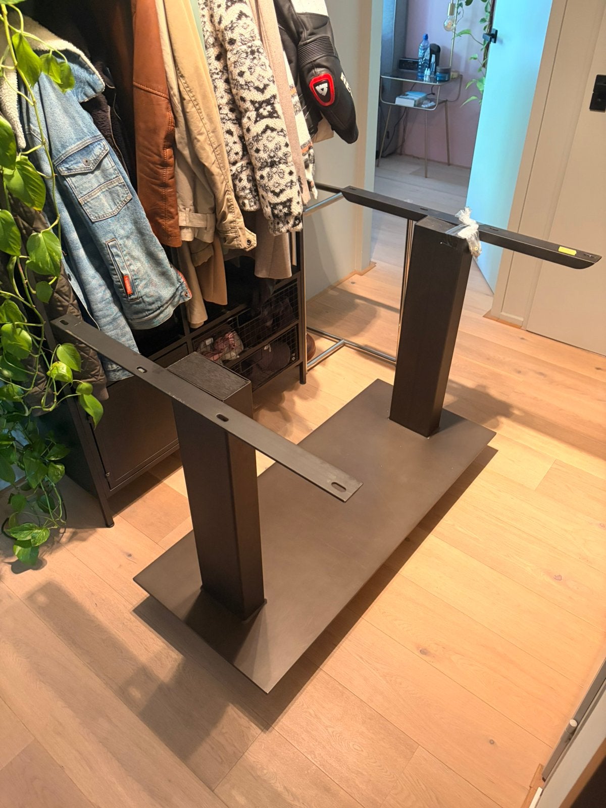 Zware kwaliteit tafelonderstel gunmetal, Ophalen, 50 tot 100 cm, Zo goed als nieuw, Metaal