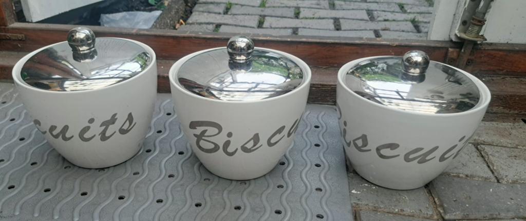 Set van 3 witte stenen voorraadpotten met deksel, Nieuw, Ophalen of Verzenden, Voorraadpot, Steen/keramiek