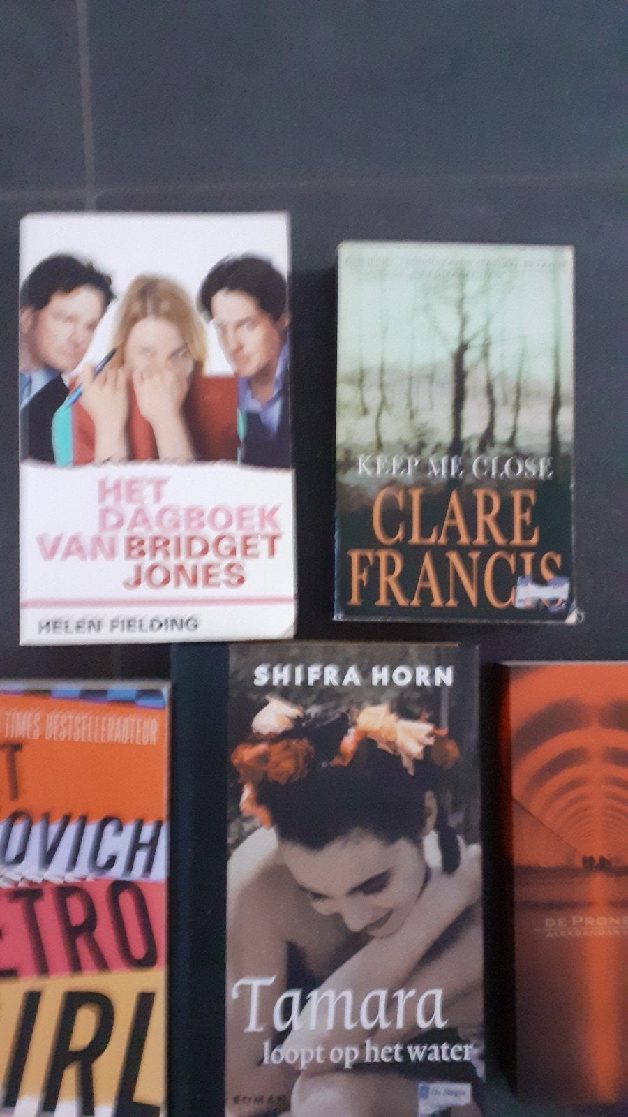 Boeken zie omschrijving, Ophalen, Zo goed als nieuw, Tv-serie