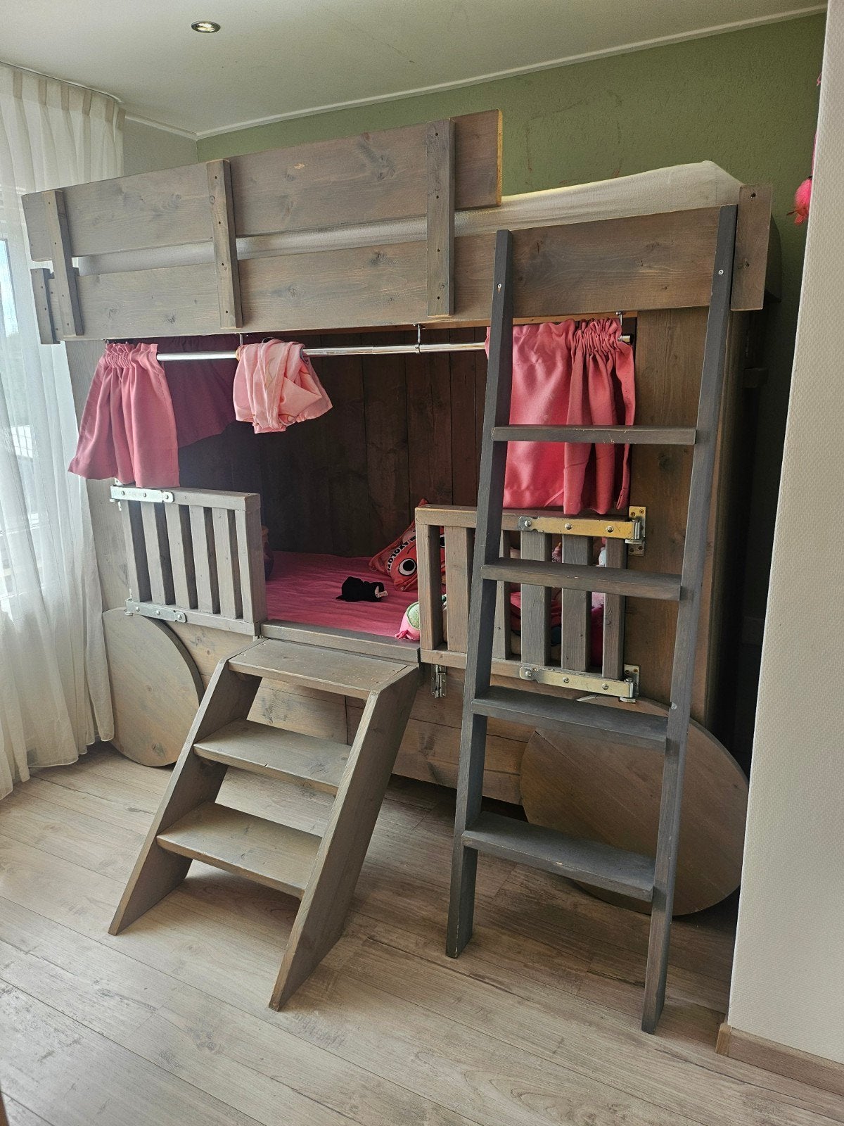 Prachtig handgemaakt stapelbed voor kinderen, Ophalen
