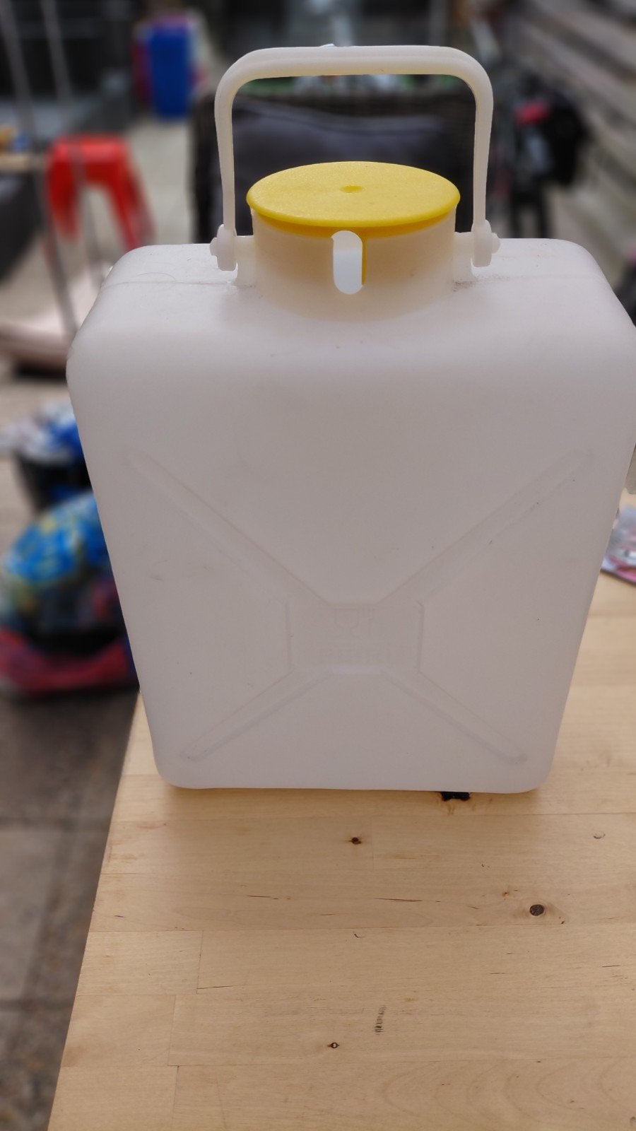 Witte jerrycan met gele dop - 5 liter, Ophalen of Verzenden, Gebruikt