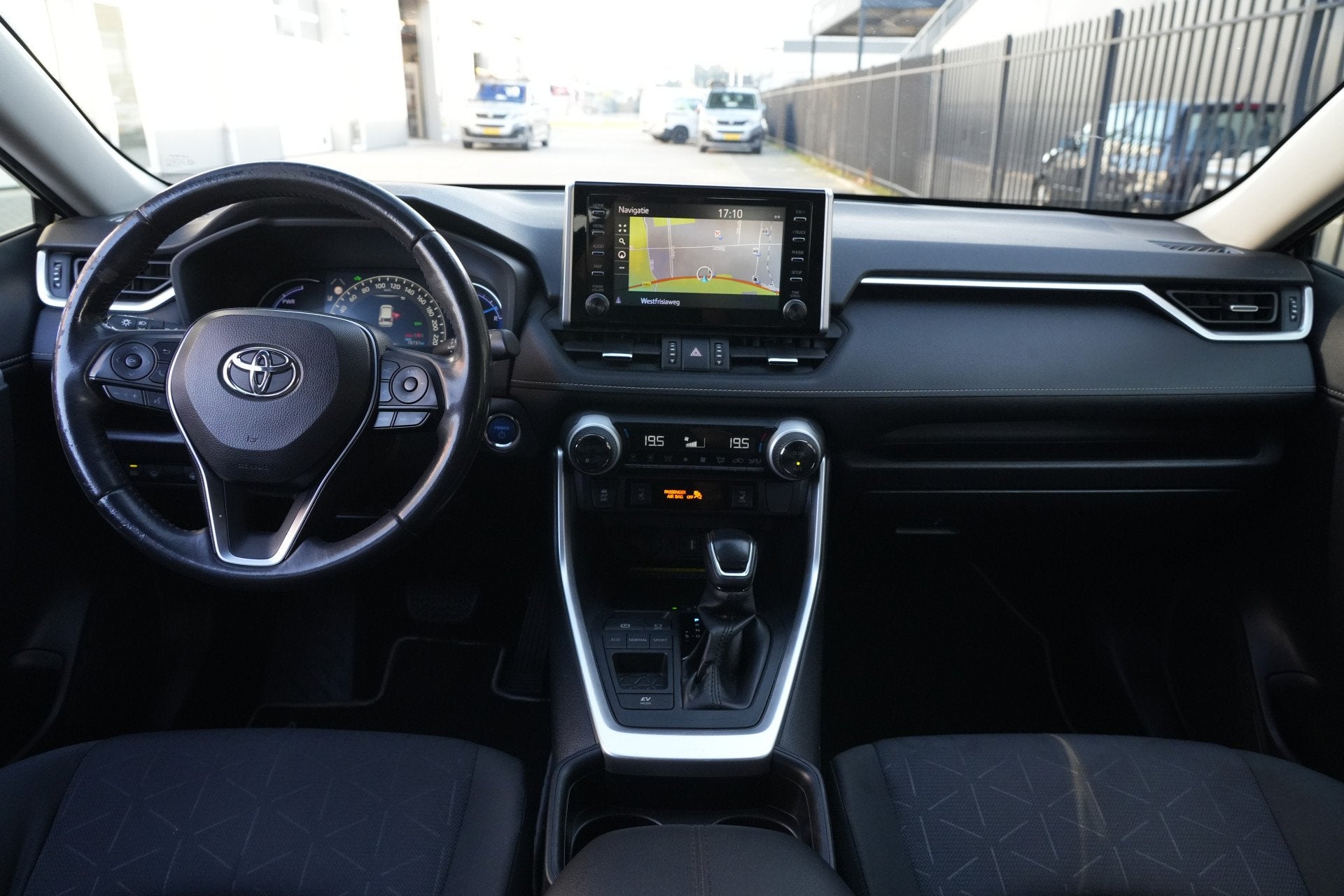 Foto 3 van Toyota RAV4 2.5 Hybrid Active | 179 PK | Adaptieve cruise co
