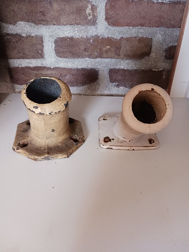 2 st vlaggenmasthouders, Ophalen, Gebruikt