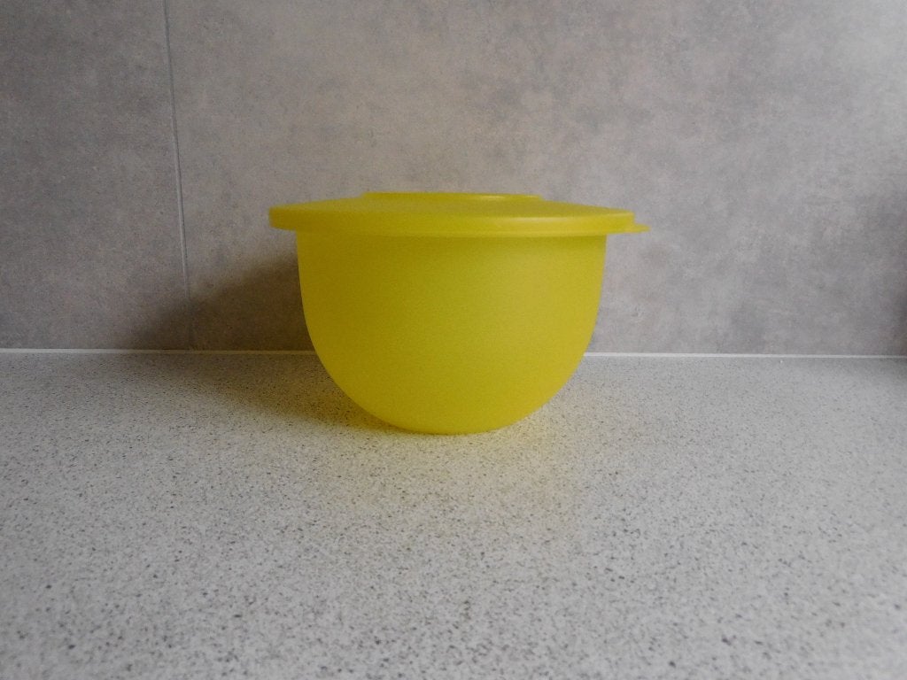 Tupperware Trendy Smartkom Geel - 1,3 Ltr., Geel, Ophalen of Verzenden, Zo goed als nieuw, Bak of Kom