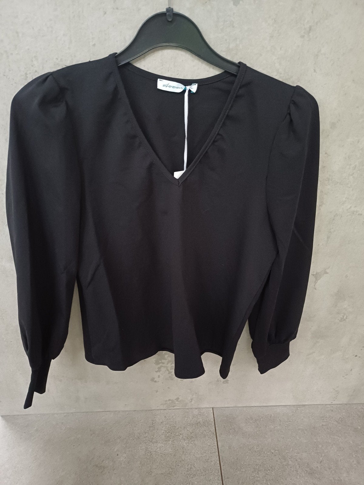 Zwarte top met lange mouwen en V-hals azzuro, Azzurro Mode, Zwart, Nieuw, Ophalen of Verzenden