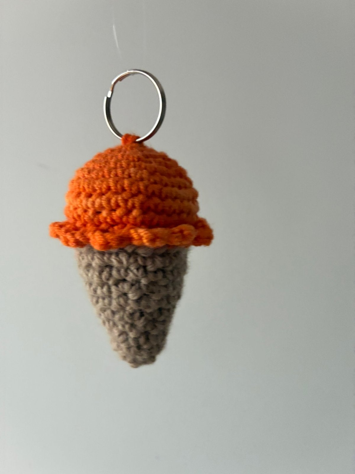 Gehaakte sleutelhanger - ijsje, Ophalen of Verzenden, Nieuw, Knuffel of Figuurtje