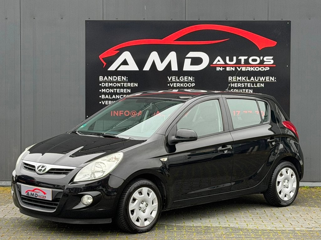 Hyundai I20 1.4i DynamicVersion |Nap|Airco|Elec Ramen|AUX|US, Auto's, Hyundai, Voorwielaandrijving, Zwart, 4 cilinders, 1396 cc