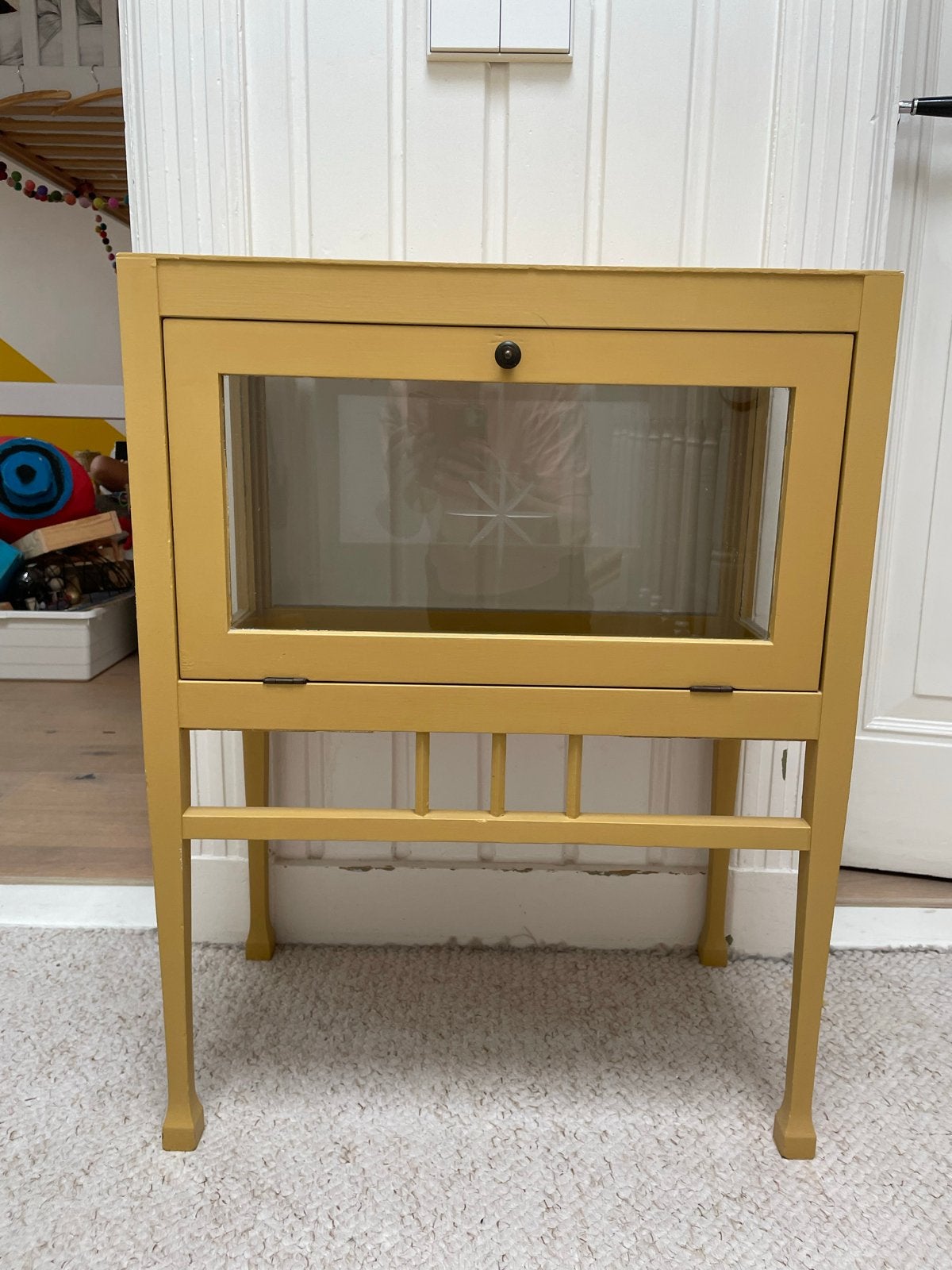 Vintage theekastje geel geschilderd 75x58x34 cm, Ophalen, Gebruikt