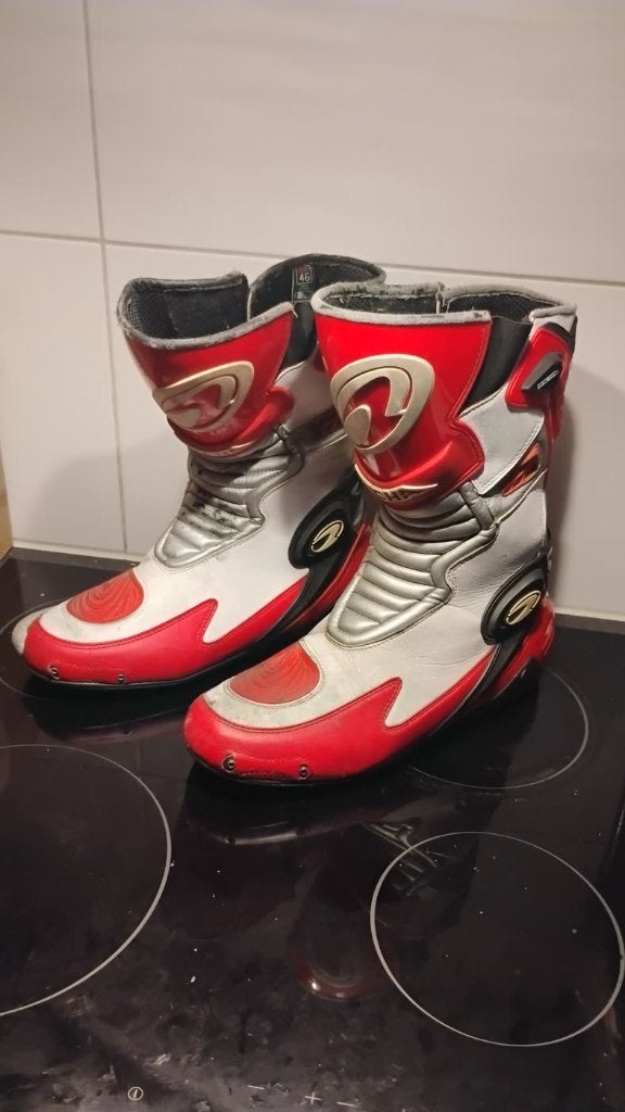 Motorlaarzen maat 46 - rood wit zwart - sport / racing, Ophalen of Verzenden, Tweedehands, Laarzen