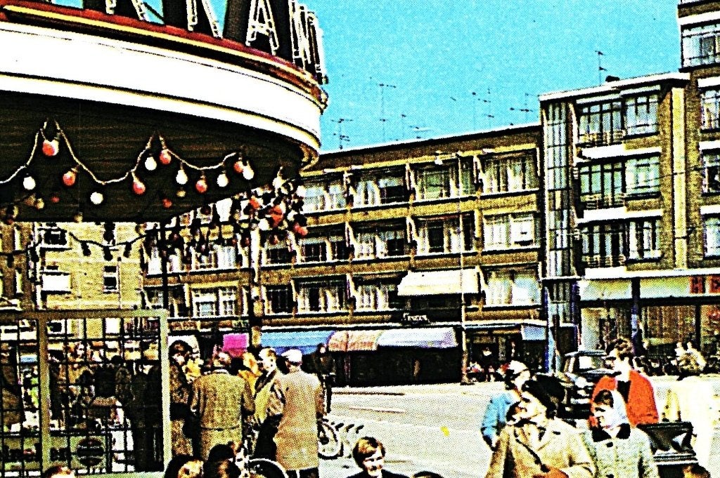 805653	Schiedam	ZH 1972 Koemarkt	Hemaflat	Gelopen met zegel, Ophalen of Verzenden, 1960 tot 1980, Gelopen, Zuid-Holland