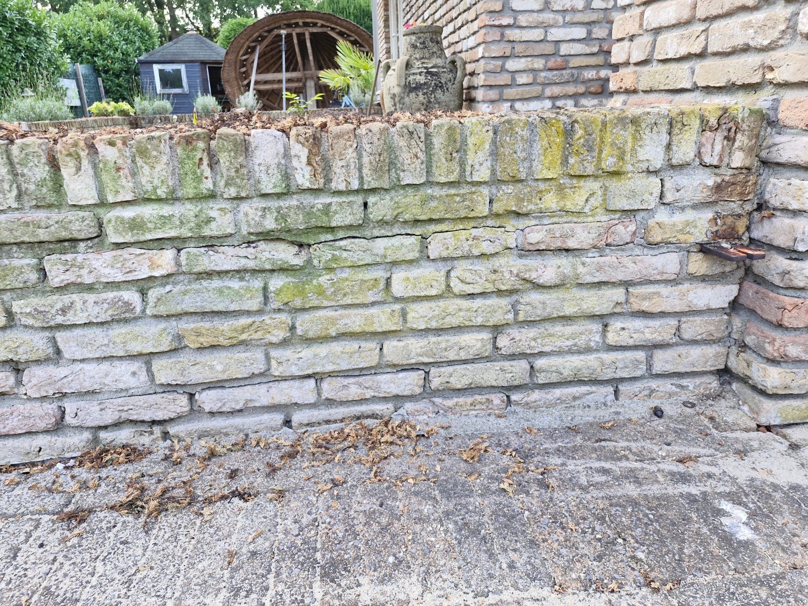 gratis +/- 1500 ijselsteentjes ijselstenen gebruikt 14 meter, Ophalen, Gebruikt, Bakstenen