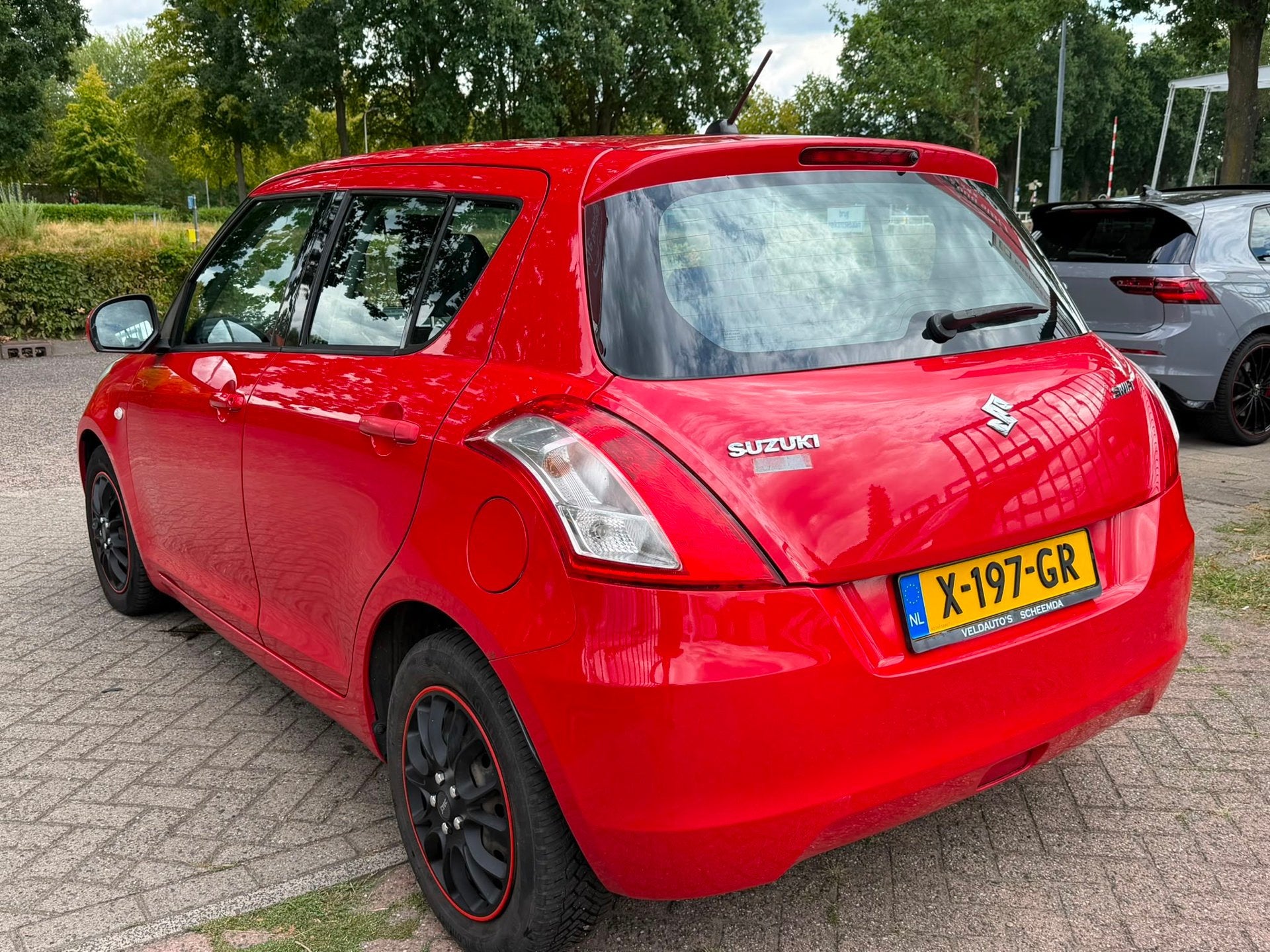 Suzuki Swift 1.3 Limited 1e eigenaar dealer onderhouden airc, Auto's, Voorwielaandrijving, Gebruikt, 400 kg, Alcantara