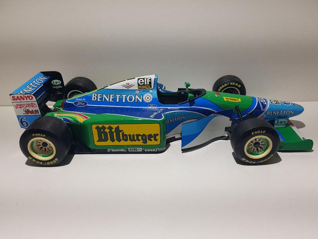 F1 Benetton B194 Bitburger Johnny Herbert 1/18, Ophalen of Verzenden, Zo goed als nieuw, Auto, MiniChamps