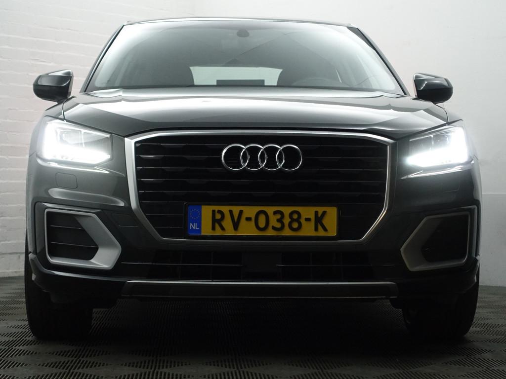 Audi Q2 1.0 TFSI Design Aut- Virtual Cockpit, Xenon Led, Par, Auto's, Stof, Gebruikt, Met garantie (alle), 116 pk