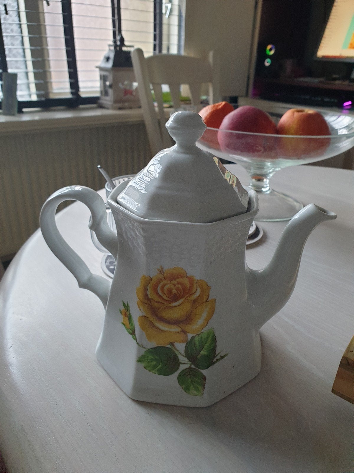 theepot, Ophalen