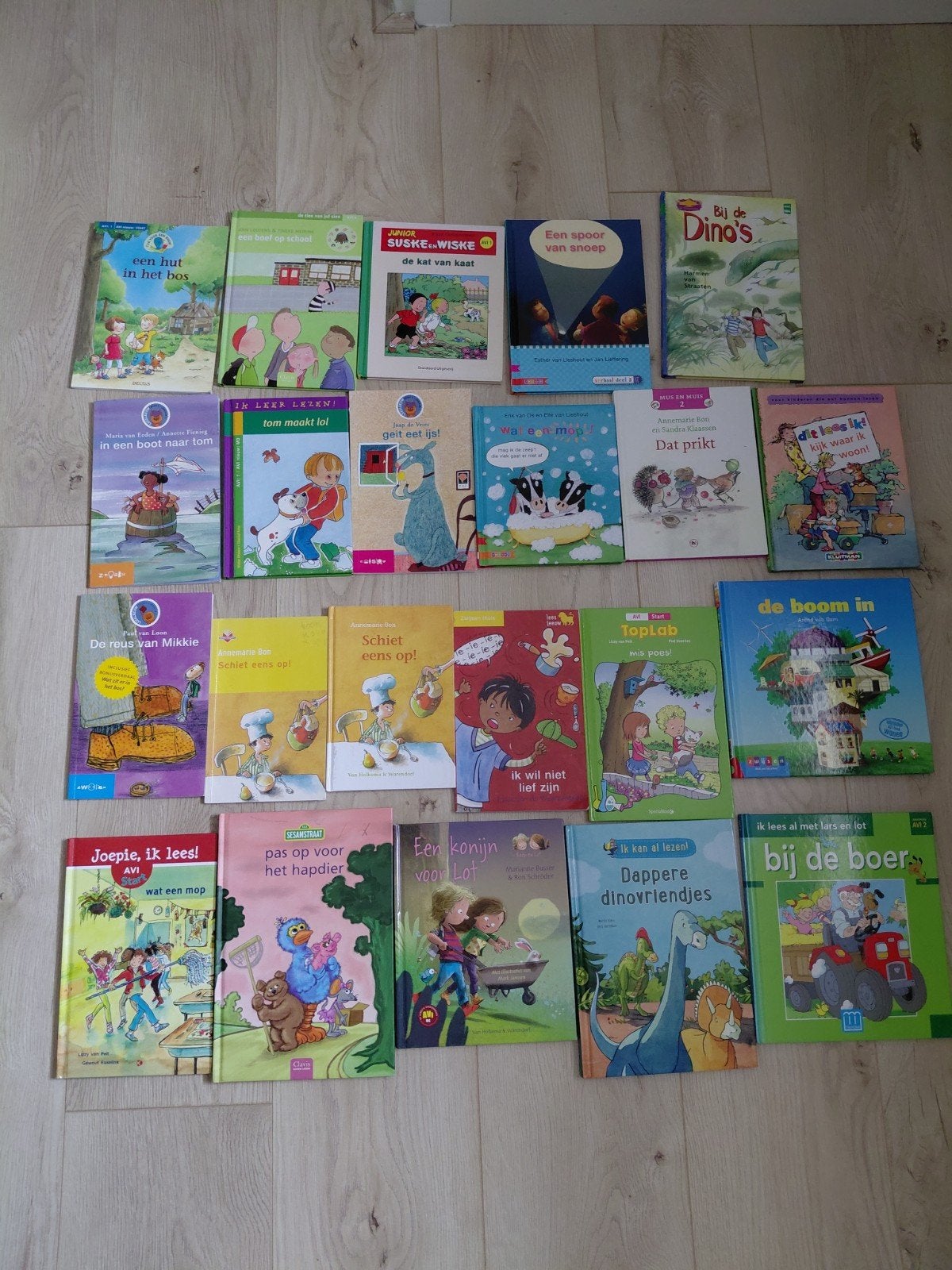22 AVI leesboekjes - van start t/m Midden groep 4, Ophalen of Verzenden, Zo goed als nieuw