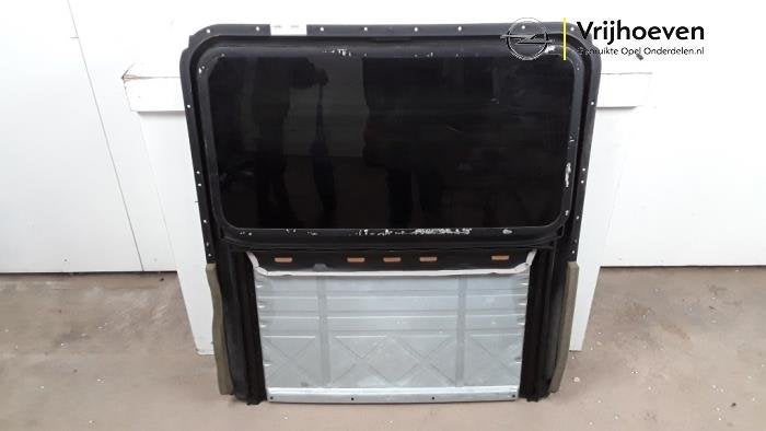 Schuifdak van een Opel Omega (Omega B 94-), Gebruikt, -, -, Opel