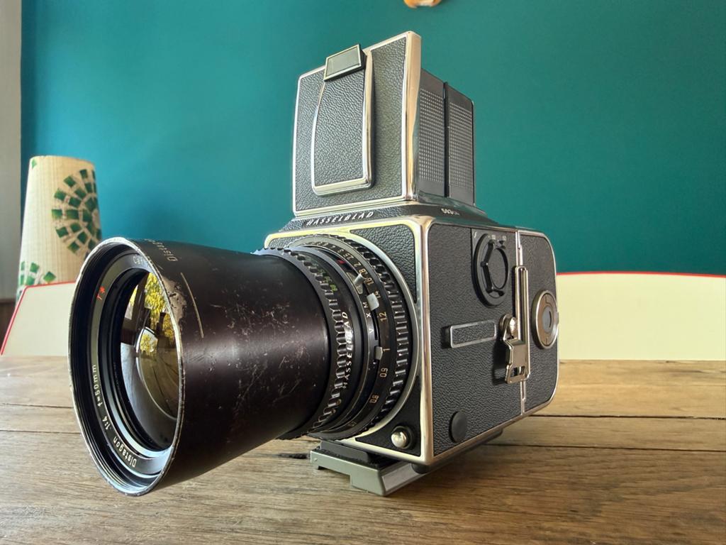Hasselblad 503CXi met 50mm f4 Distagon T* COMPLETE SET, Ophalen of Verzenden, Zo goed als nieuw, Spiegelreflex, Overige Merken