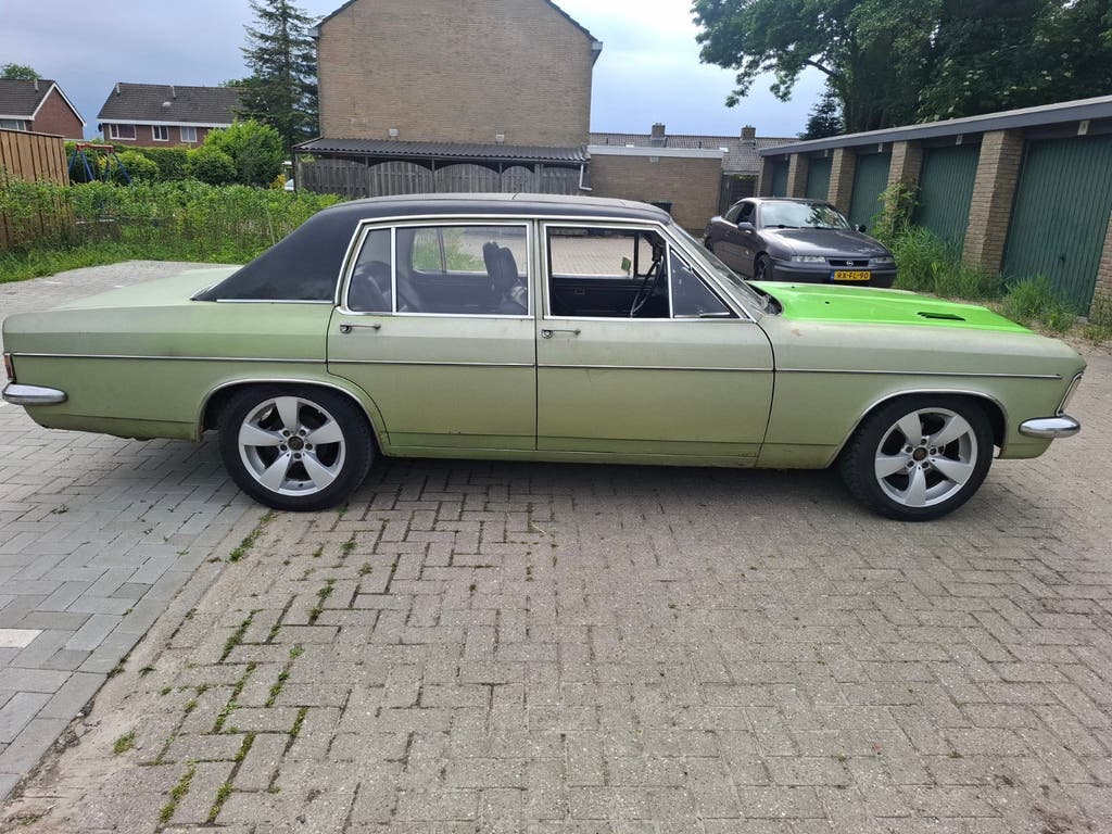 Opel Admiral 2.8 S 1970 Groen, foto 4