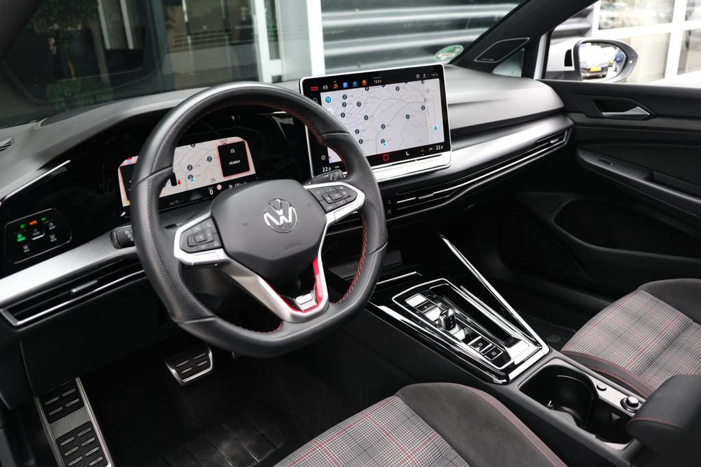 Volkswagen Golf 8.5 2.0 TSI GTI 265PK Pano HuD 360Cam IQ Led, Gebruikt, 4 cilinders, 1984 cc, USB