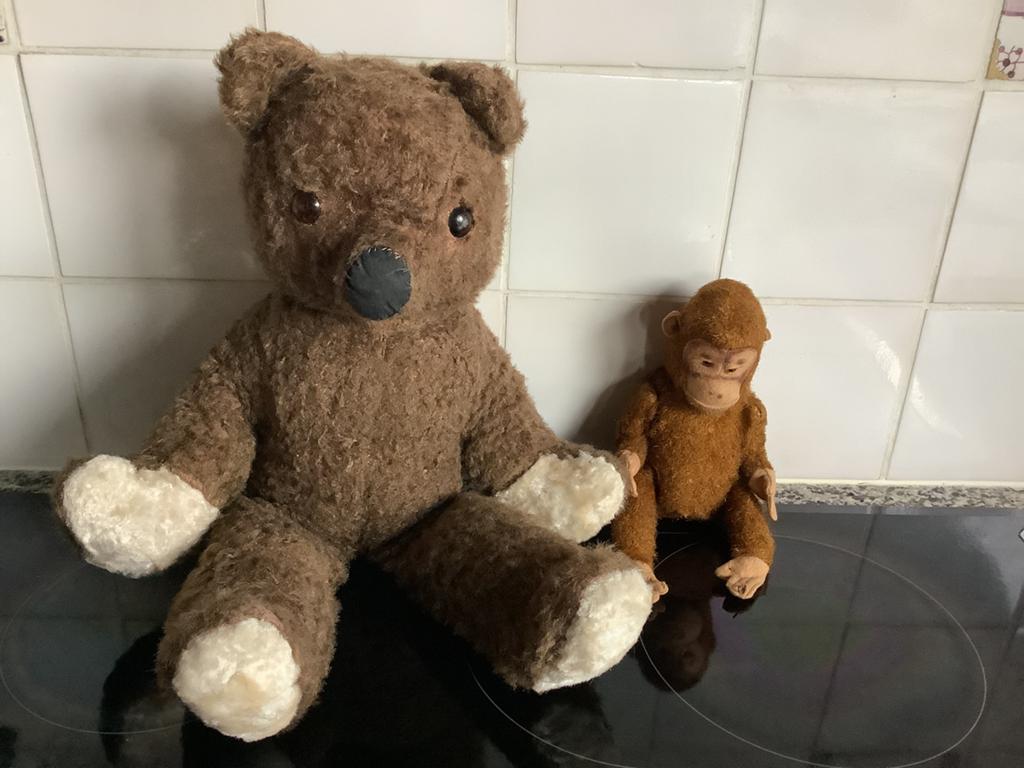 Antieke beer en een Steiff aap, Ophalen of Verzenden
