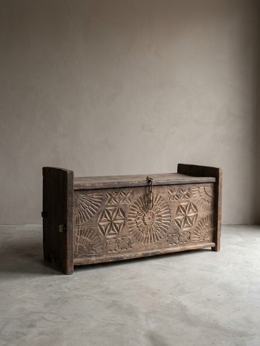 Unieke oude Himalaya kist 138x55x71.5 cm, Ophalen