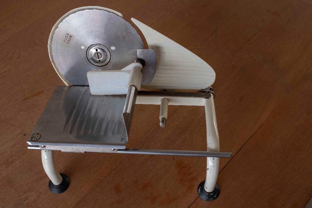 niet-electrische vleessnijmachine, Snijmachine, Ophalen, Gebruikt