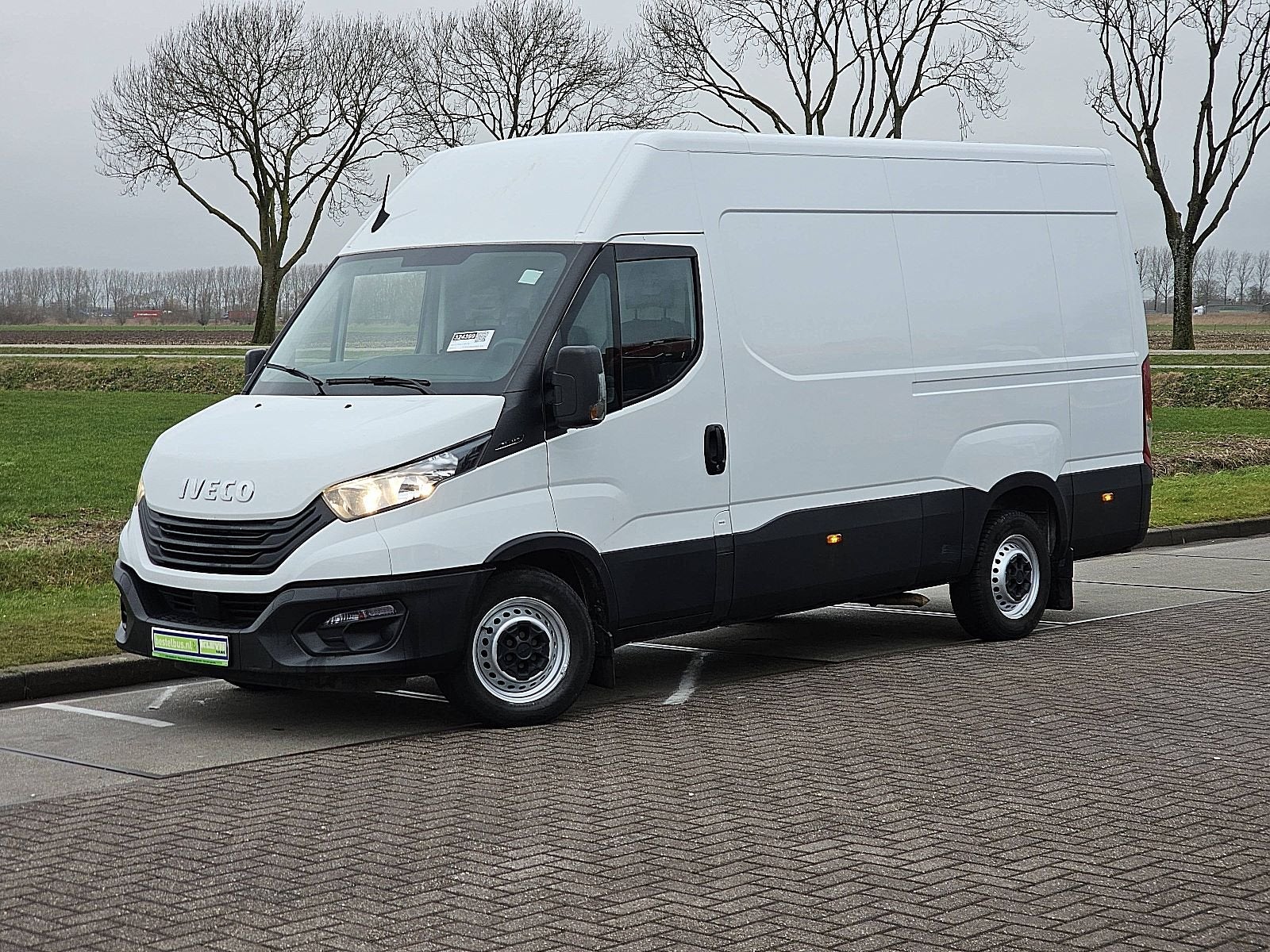 IVECO DAILY 35S14 l2h2 airco euro6, 136 pk, Gebruikt, Euro 6, Iveco