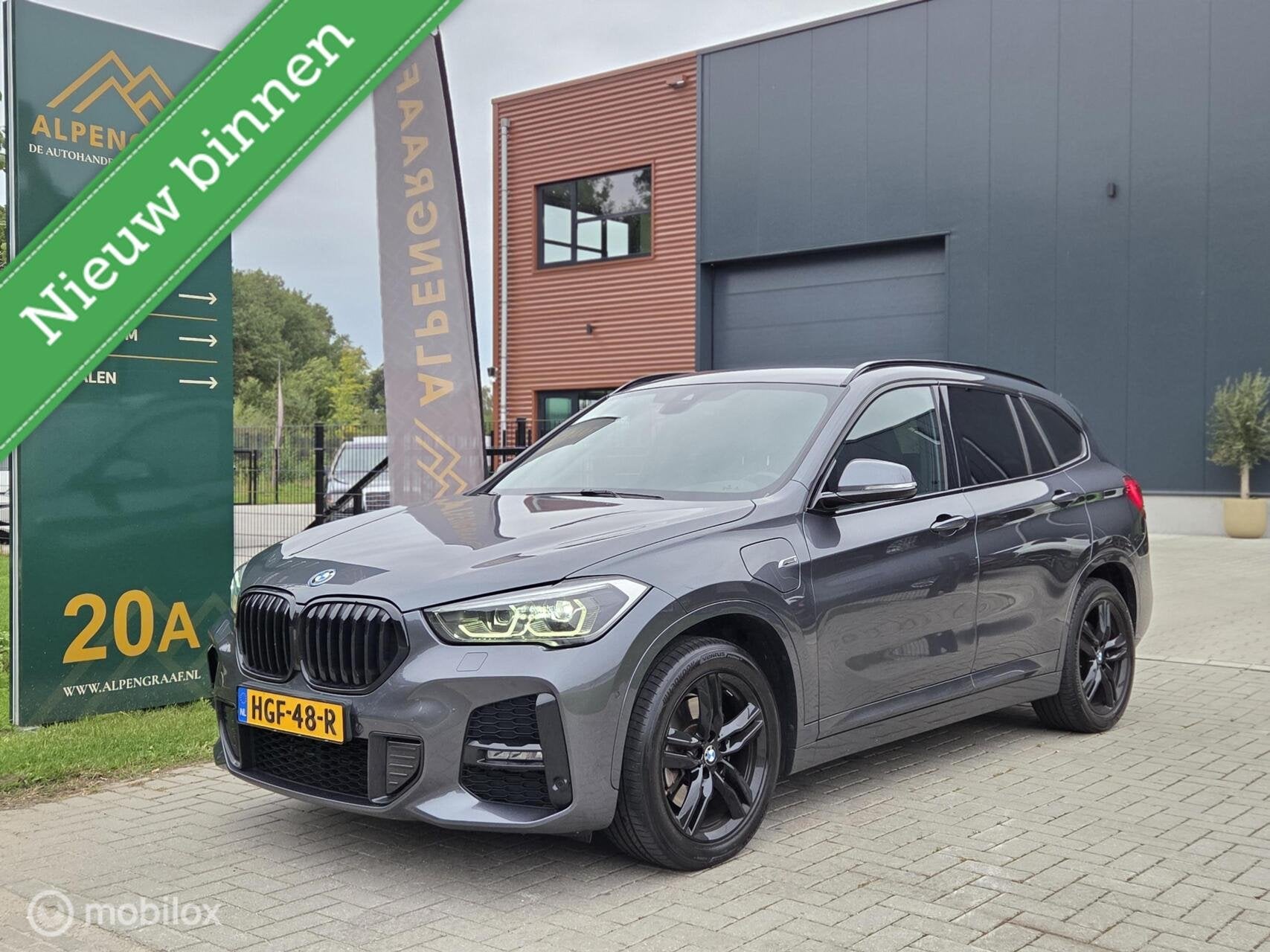 BMW X1 xDrive25e M-Sport eDrive Edition Dealeronderhouden 55, Dealer onderhouden, Gebruikt, Plug-in hybride, Bedrijf