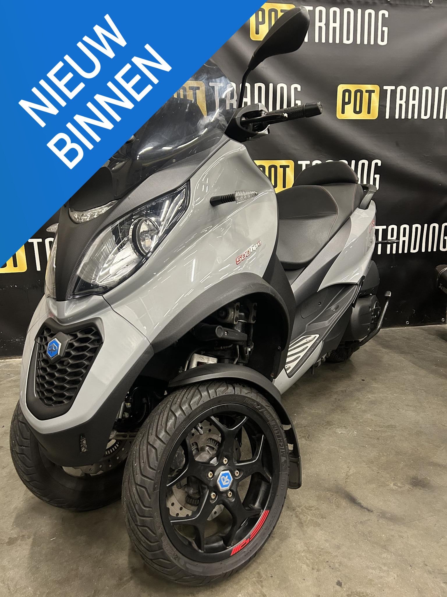 Piaggio MP3 500 HPE 2021 ORG NL AKRAPOVIC Nardo Grey 6 mnd g, Motoren, Scooter, 493 cc, ABS, Piaggio Vespa B.V.