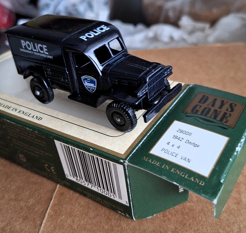 Modelauto Dodge Police Van 1942, Ophalen of Verzenden, Nieuw, Auto