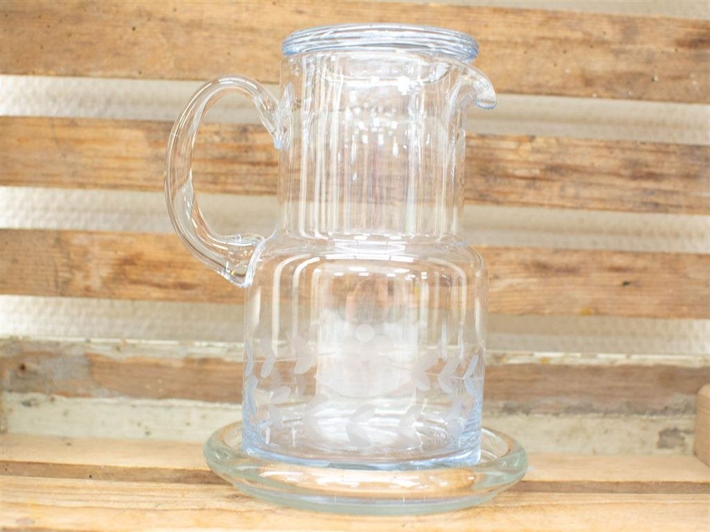 Glazen kan met drinkglas en onderzetter 35881