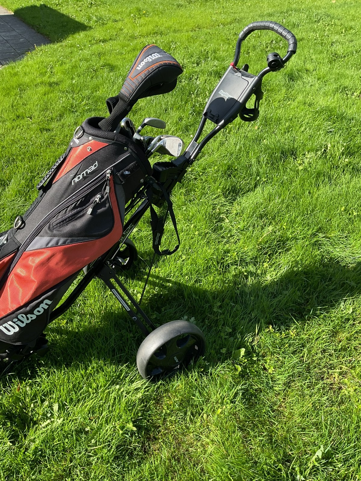 Prachtige heren golfset Wilson Nomad met kar