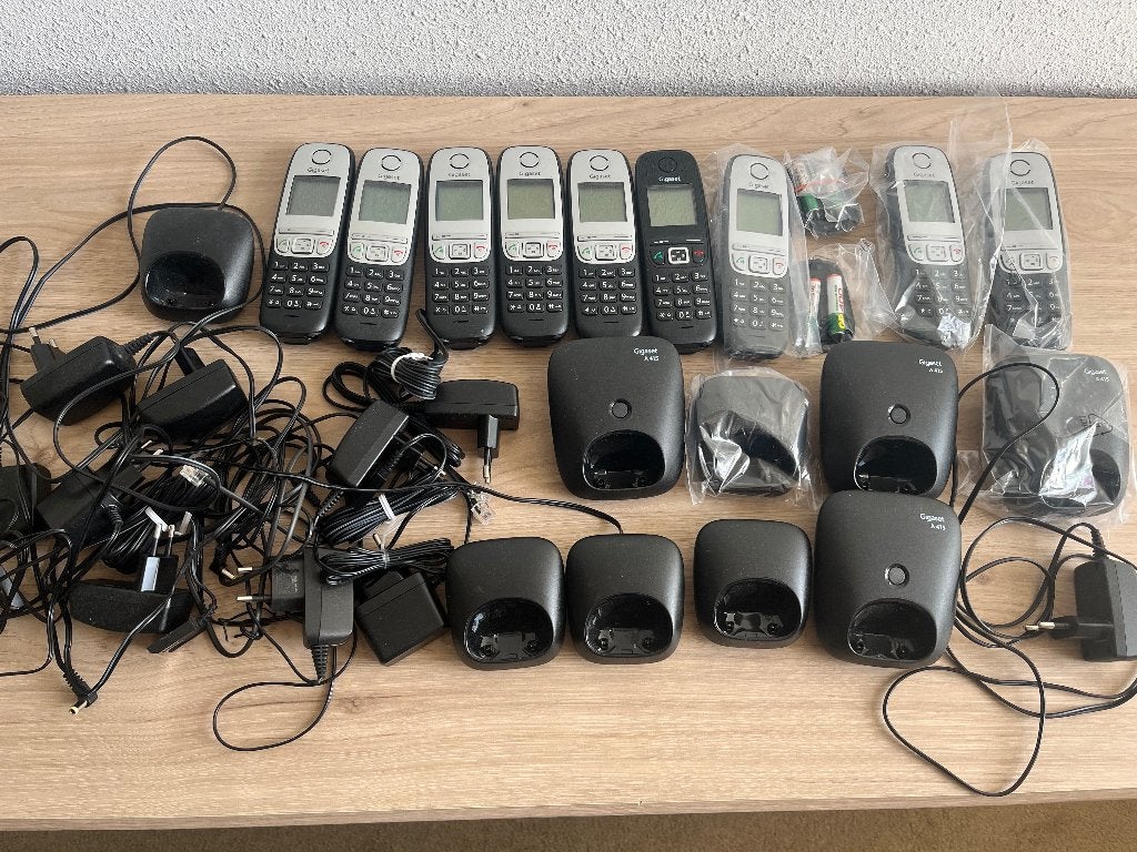 Gigaset A405 en A415 toestellen en toebehoren, Ophalen of Verzenden, Zo goed als nieuw, 4 handsets of meer